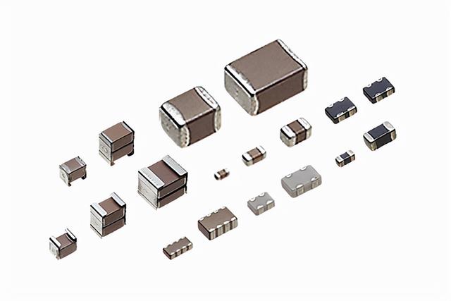 x7r和x5r两种贴片电容有什么区别？